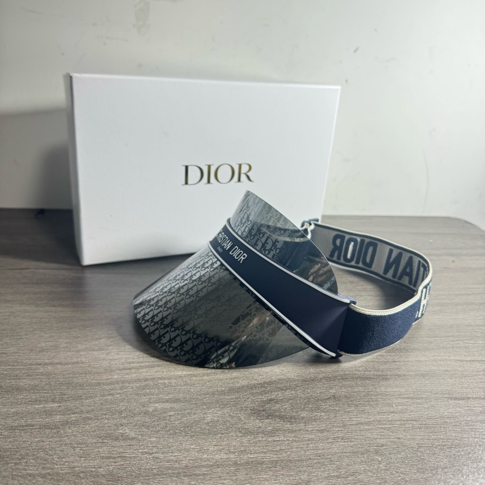 Dior hat - Picture 2 of 6